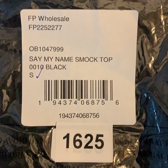 SOLD OUT——Free People Movement Say My Name Smocked Tee Top - Picture 6 of 6